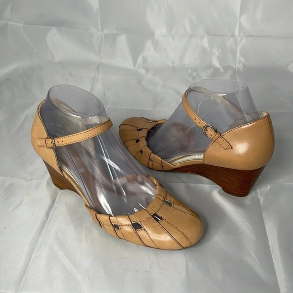NATURALIZER Swirl Tan Leather Wedge Ankle Strap Shoes Cutout Coastal 6.5W - Picture 14 of 14